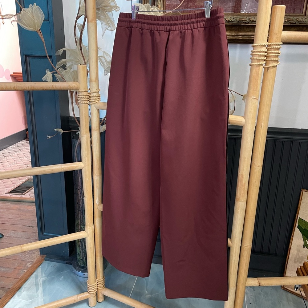 Athleta Endeavor High Rise Relaxed Pant Cherrywood Wide Leg - Sz Med ๐๐ - Picture 8 of 14
